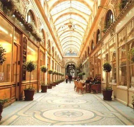 아파트 Opera Louvre Holidayapartment