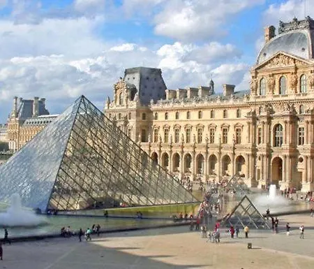 Opera Louvre Holidayapartment Daire Paris