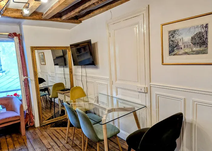 Opera Louvre Holidayapartment Apartment